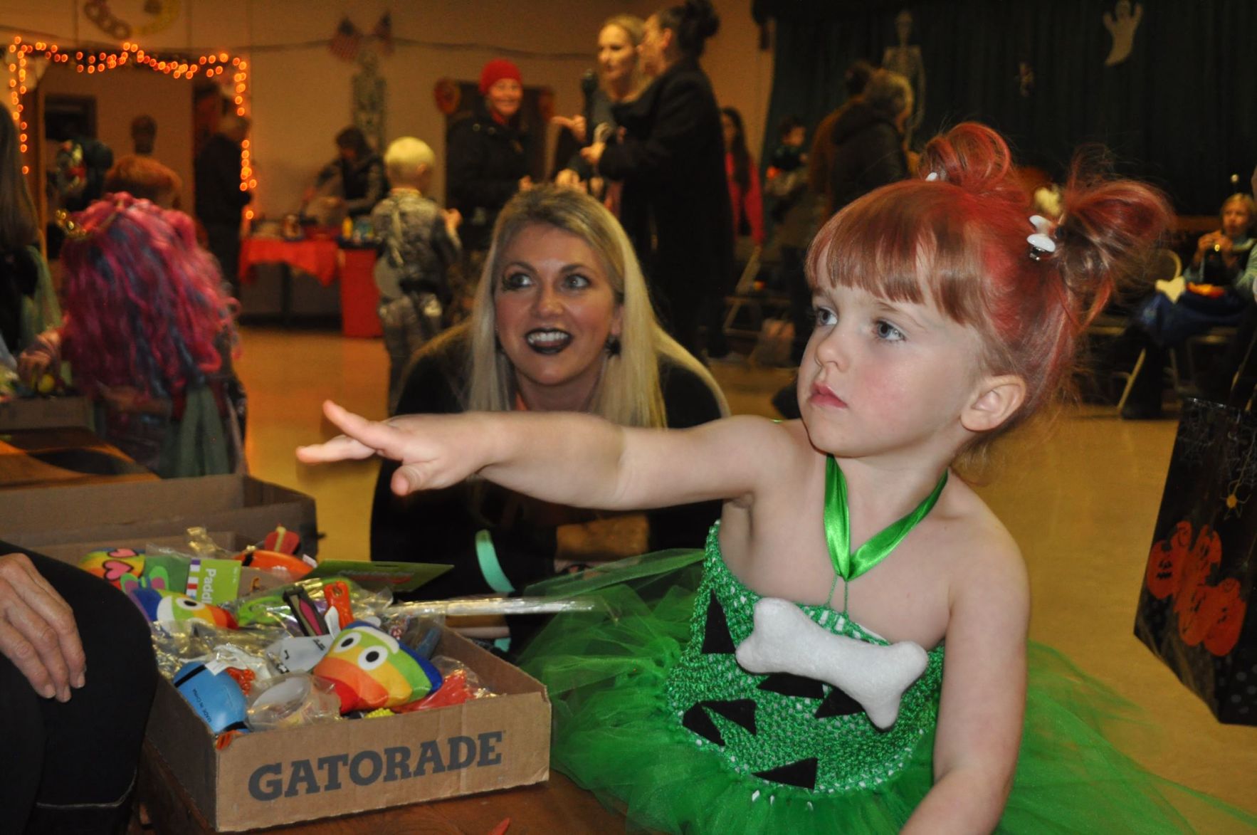 White Bird Halloween Party - Flintstones
